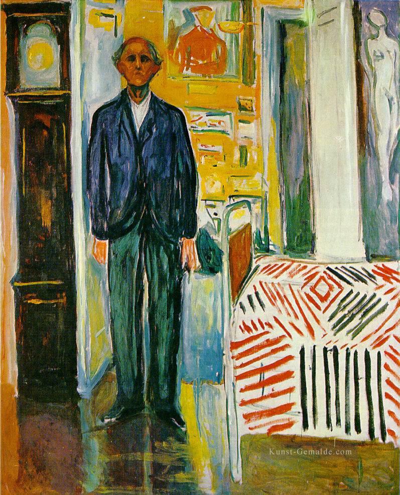 Selbst Portrait zwischen der Uhr und dem Bett 1943 Edvard Munch Ölgemälde
